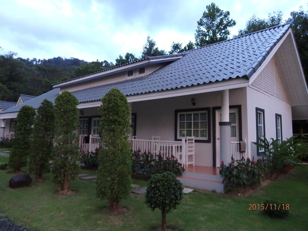 Suksompong Resort Khaulak Kültér fotó